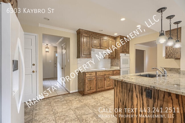 Building Photo - 6303 Kaybro St