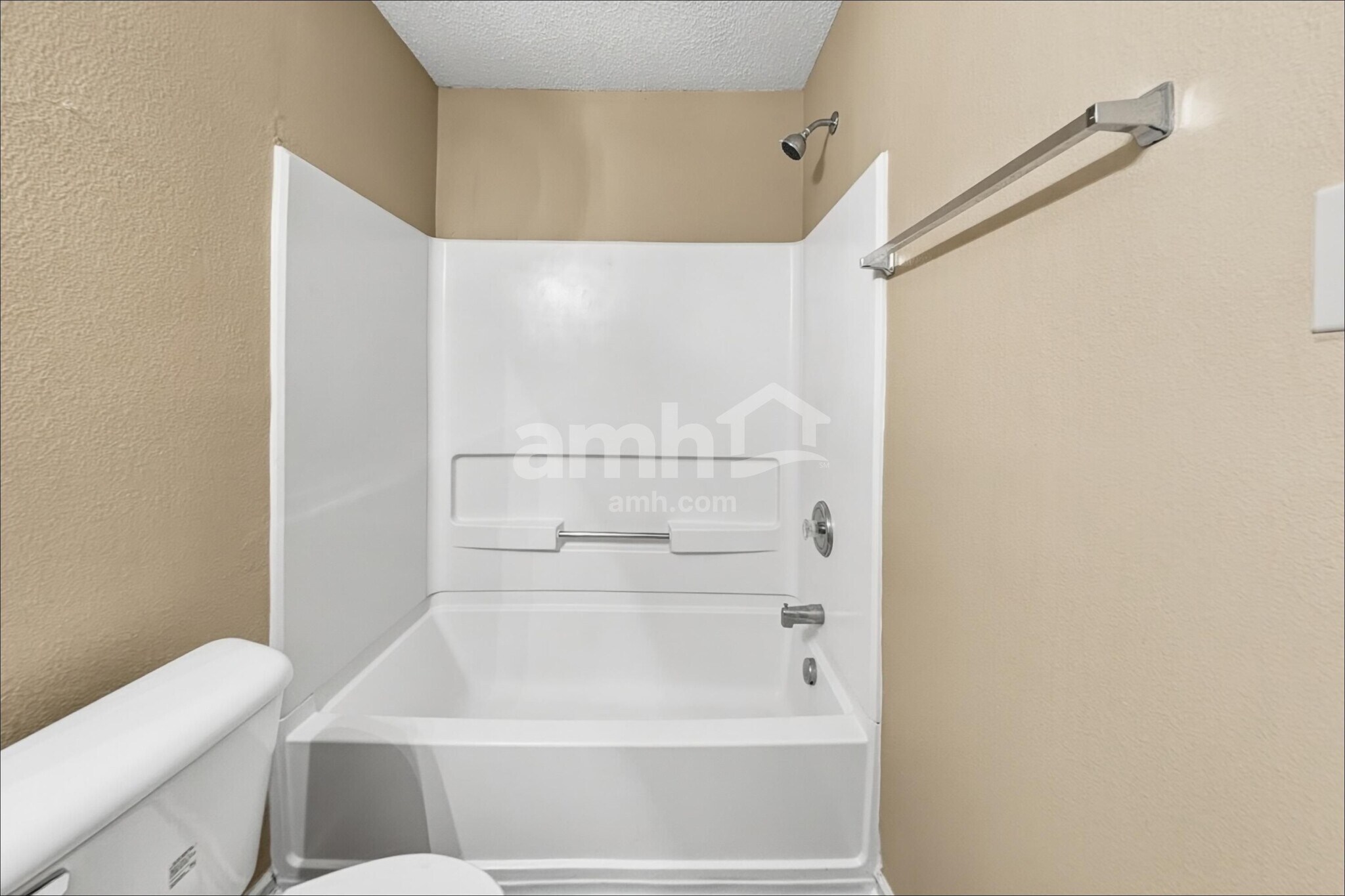 Building Photo - 10777 Emery Dr