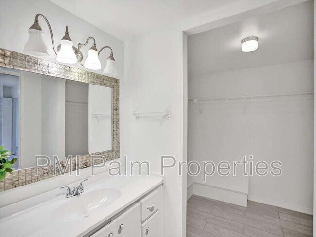 Building Photo - 10193 N Military Trl