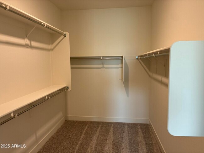 Building Photo - 10862 N Brownsville Ln