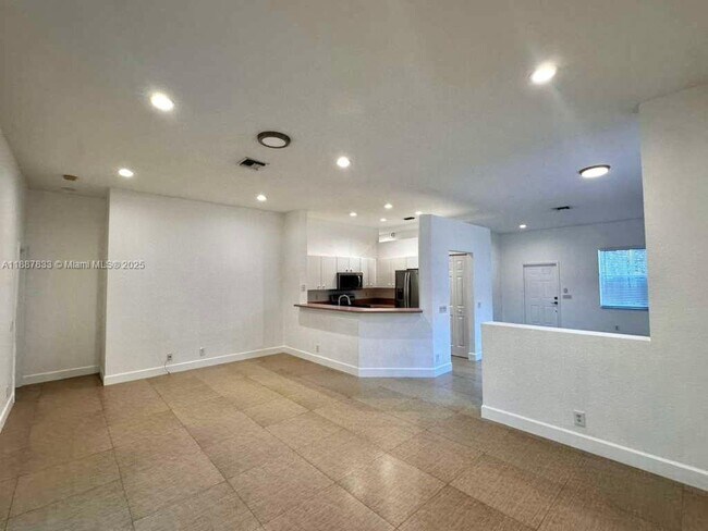 Building Photo - 1761 Aspen Ln