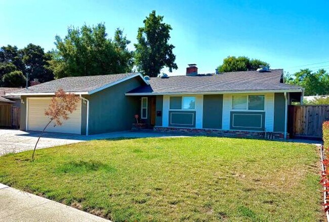 Building Photo - 785 Duke Cir