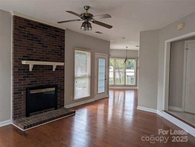 Building Photo - 9125 Old Barnette Pl
