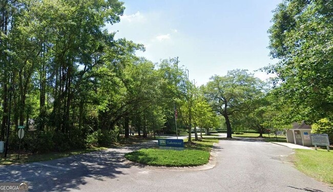 Building Photo - 233 W Lakemont Dr