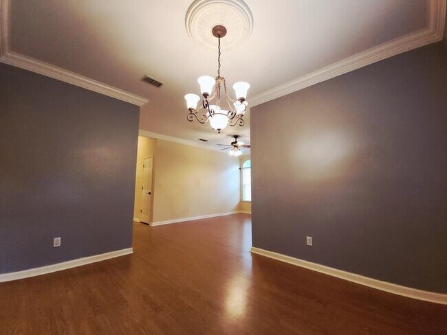 Building Photo - 8520 Hannary Cir