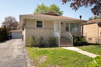 Building Photo - 9416 80th Ct