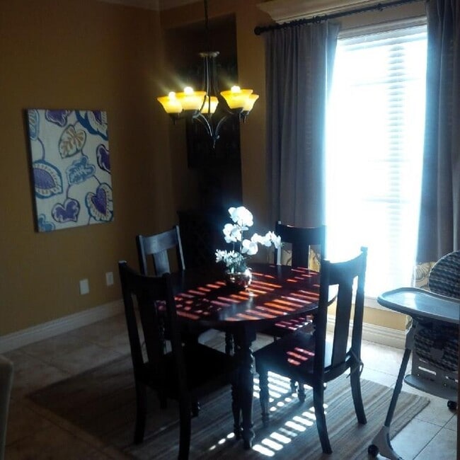 Building Photo - 3677 Hearthstone Dr