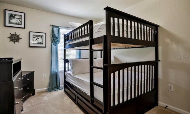 Building Photo - 2643 Old Kent Cir