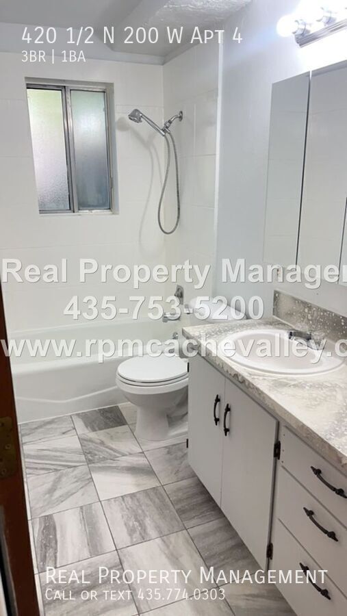 Building Photo - 420 1/2 N 200 W Apt 4-