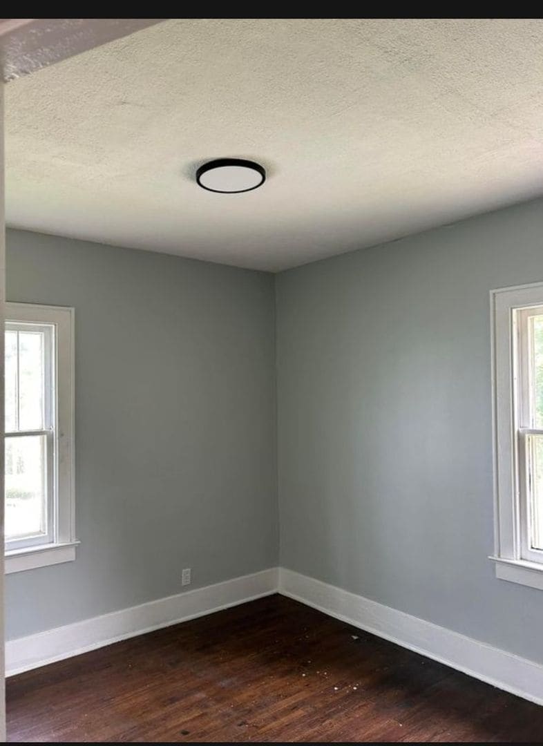 Building Photo - 1605 Kearsley Park Blvd