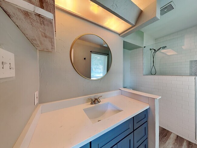 Building Photo - 2111 El Dorado Way