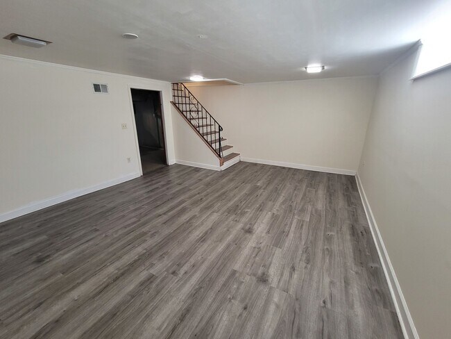 Building Photo - 8950 Skokie Blvd