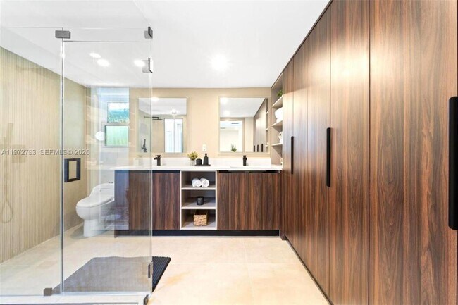 Building Photo - 1905 NW 62nd Terrace