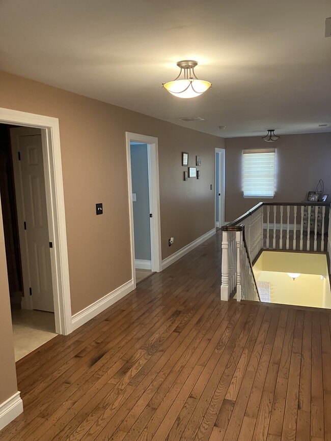 Building Photo - 117 State Ave