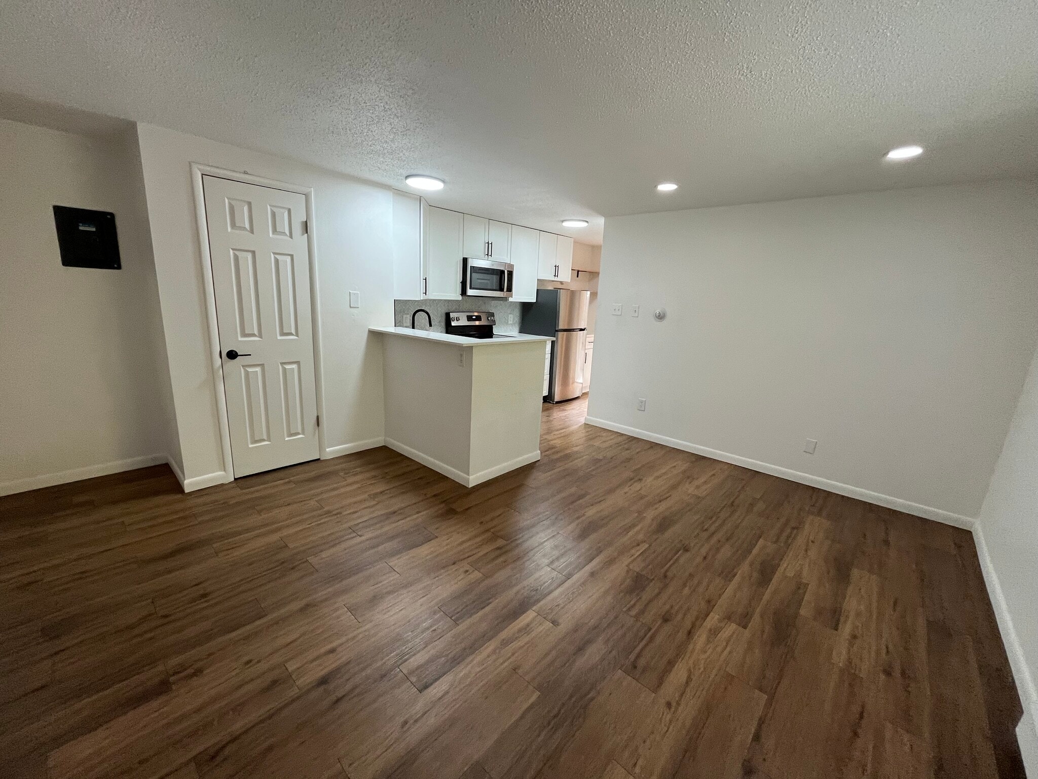 Building Photo - 165 S Clarkson St