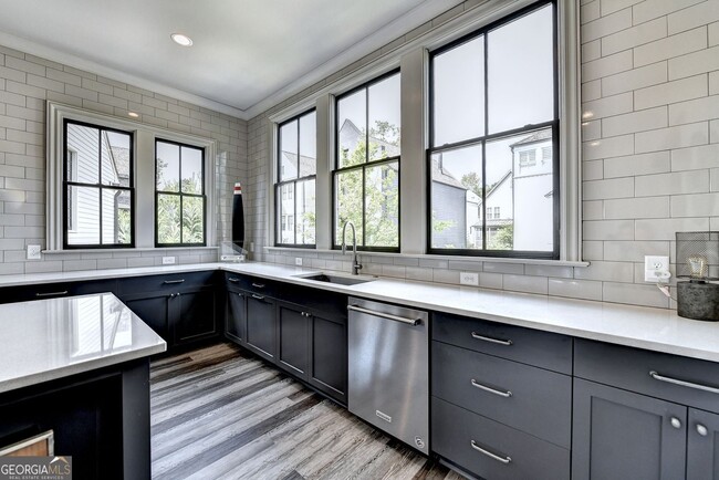 Building Photo - 2555 Brook Run