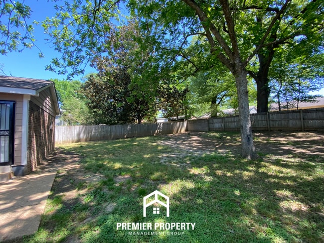 Building Photo - Bright 3BR Home in Raleigh | High Vaulted Ceilings & Large Fenced Backyard