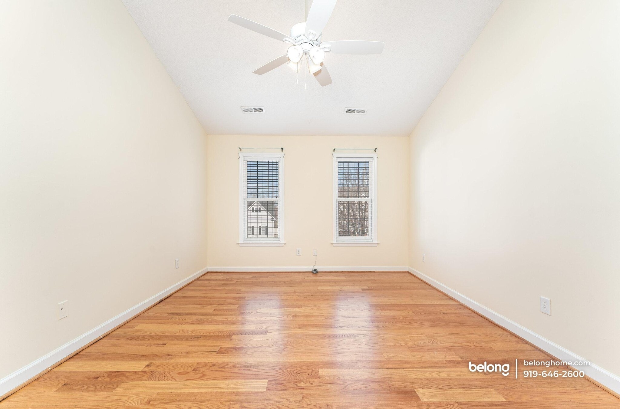 Building Photo - 4332 Southern Oak Dr