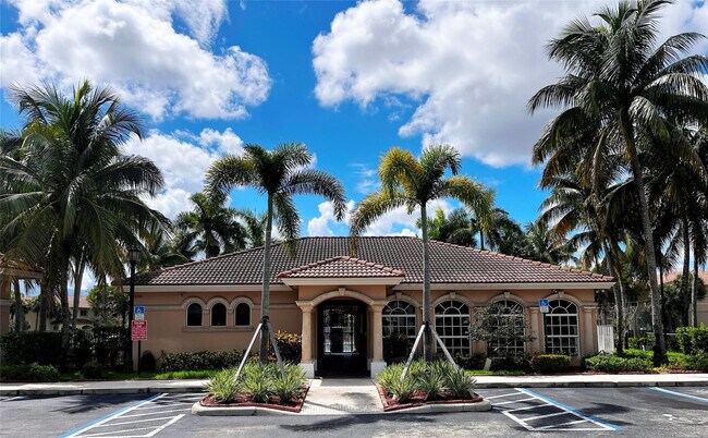 Building Photo - 2545 SW 83rd Terrace