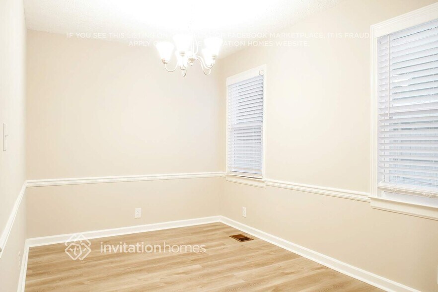 Building Photo - 1804 Glenhaven Cir