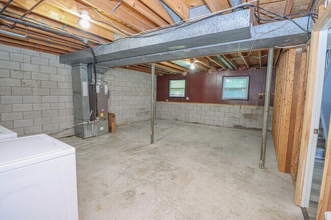 Building Photo - 3 Bedroom Oasis in Severna Park