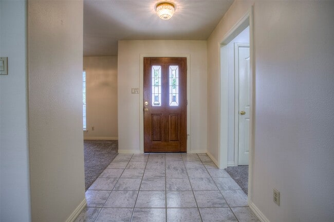 Building Photo - 103 Brittany Ln