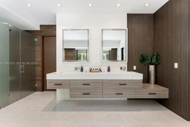 Building Photo - 3734 Chase Ave