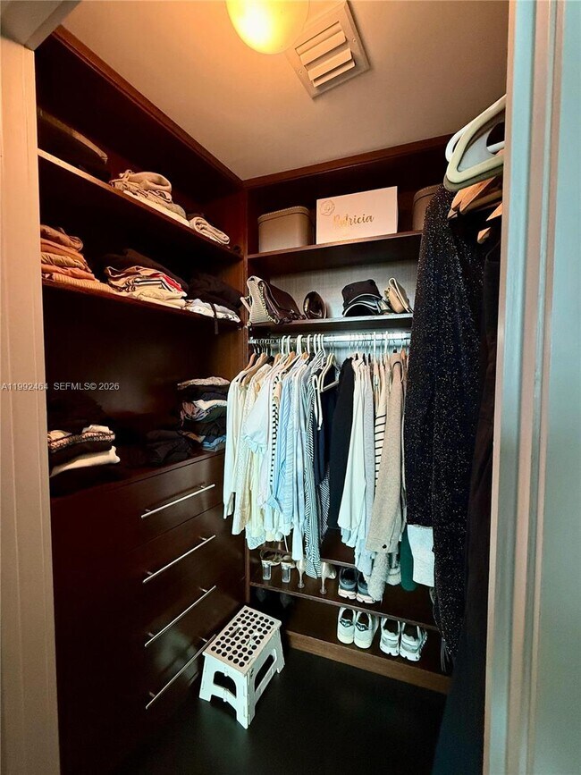 Building Photo - 55 SE 6th St