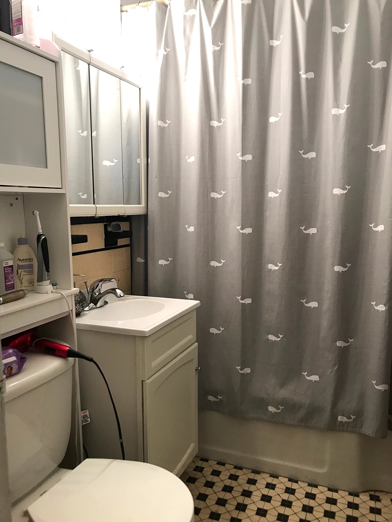 Building Photo - 22 Fairbanks St