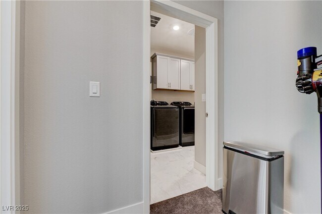 Building Photo - 7572 Mount Spokane Ct