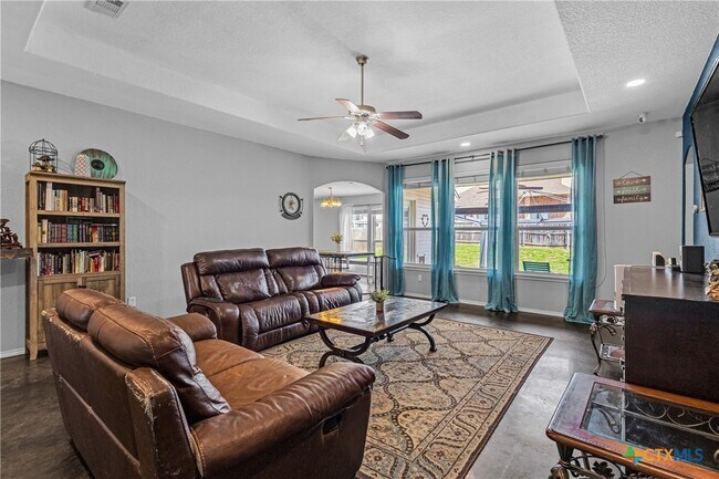 Building Photo - 209 Sugar Maple Ct