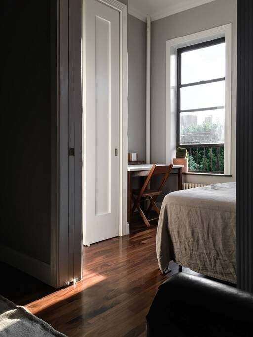 Building Photo - 248 Mott St