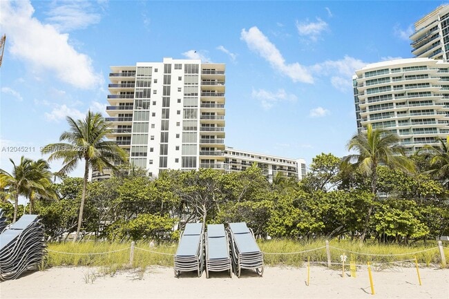 Building Photo - 10275 Collins Ave