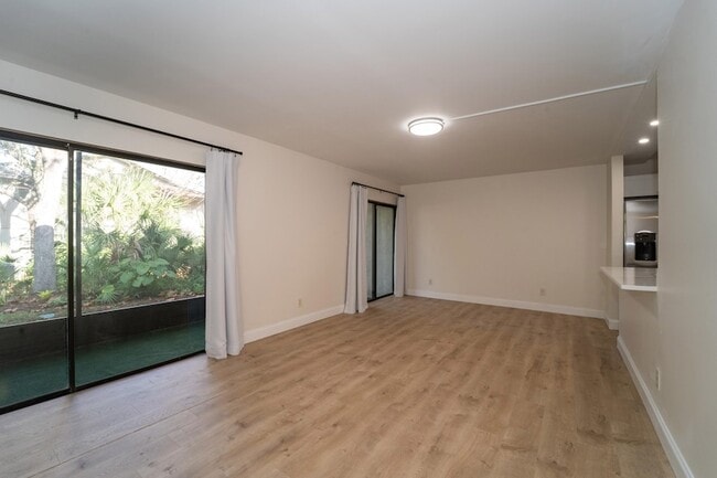 Building Photo - 21 Cristina Ct