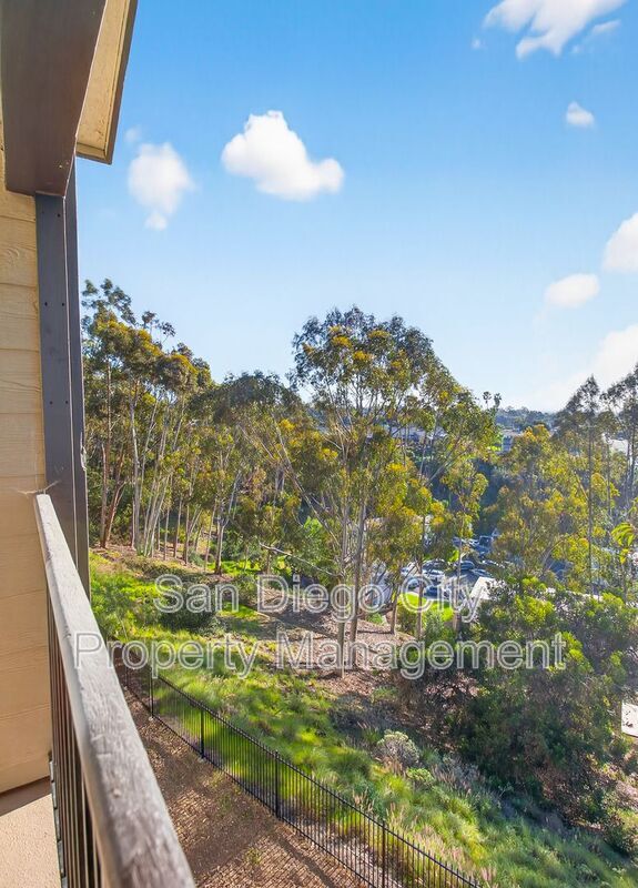 Building Photo - 3980 Faircross Pl