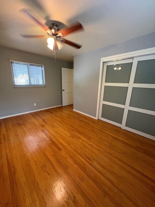 Building Photo - 6048 Holstein Way