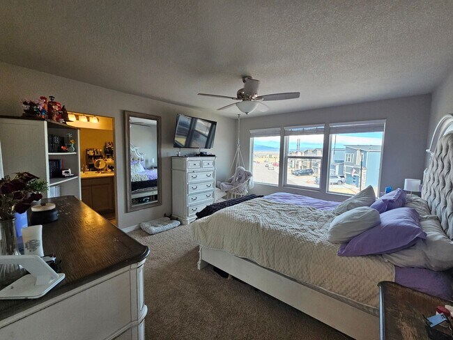 Building Photo - Welcome to this beautiful 3-bedroom, 3-bathroom home located in Lorson Ranch!!