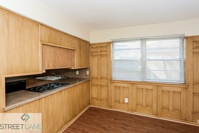 Building Photo - Charming 3 Bedroom in Irving!