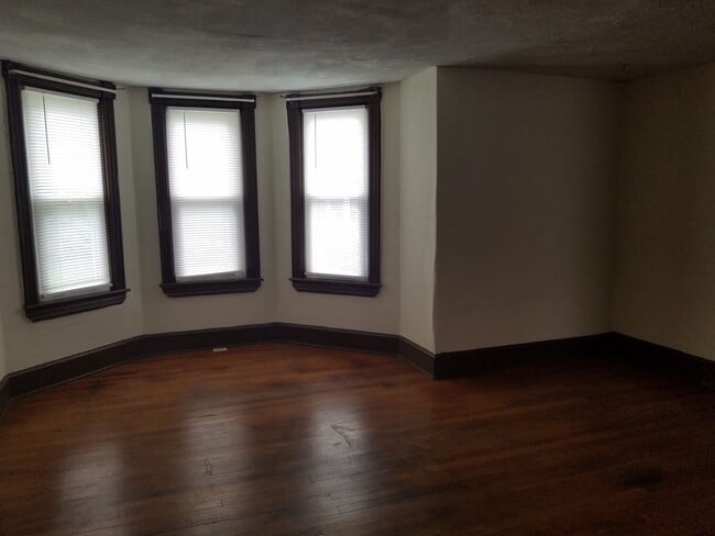 Building Photo - House for Rent in Quincy