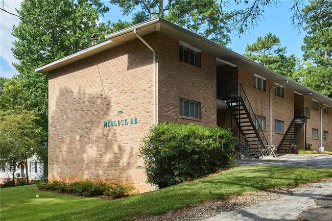 Primary Photo - 450 Medlock Rd