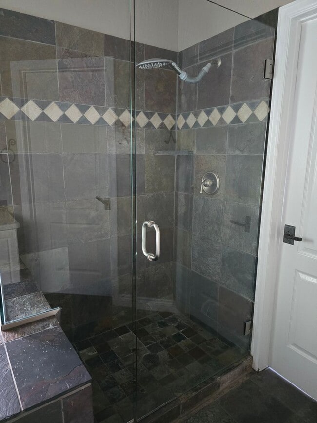 Building Photo - Beautiful 3-Bedroom Home with Scenic Views in the Redlands