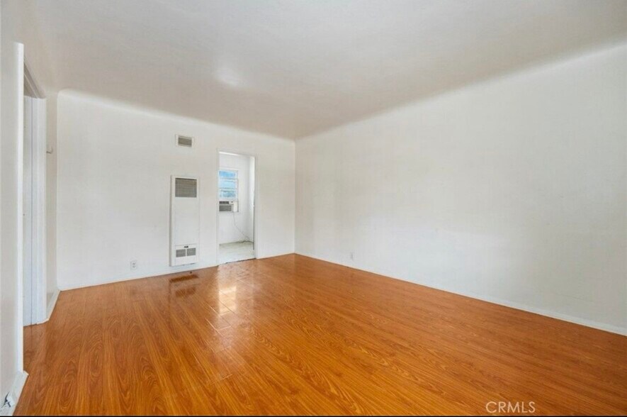 Building Photo - 337 Lime Ave