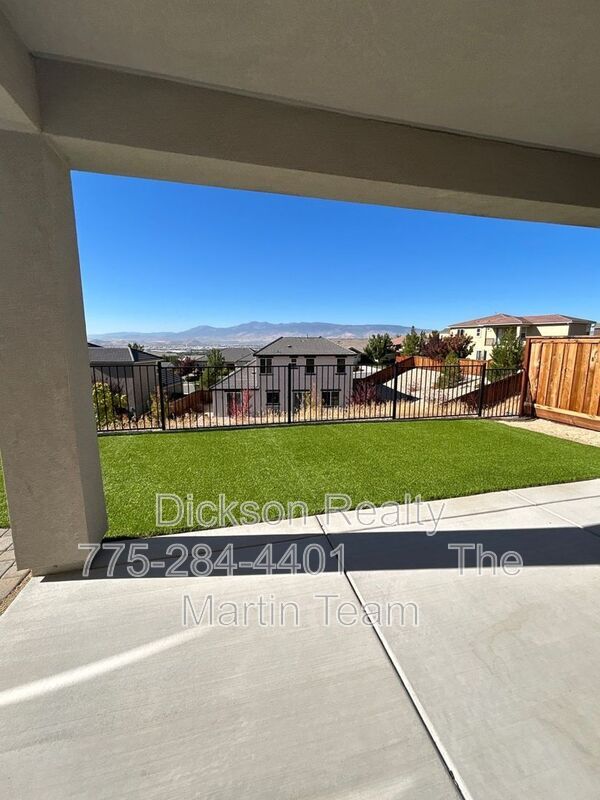 Building Photo - 2419 Romanga Court