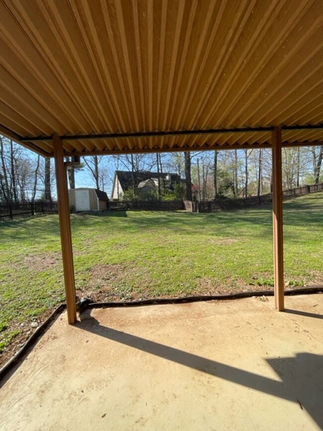 Building Photo - City of Maryville 37803 - 3 bedroom, 2 bat...