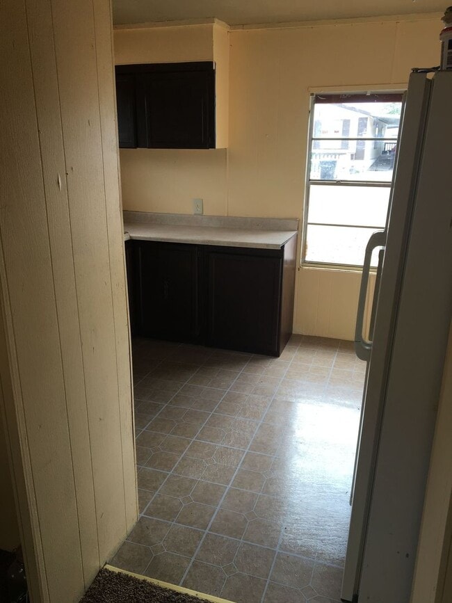 Building Photo - Location, Location!  Nice home located nea...