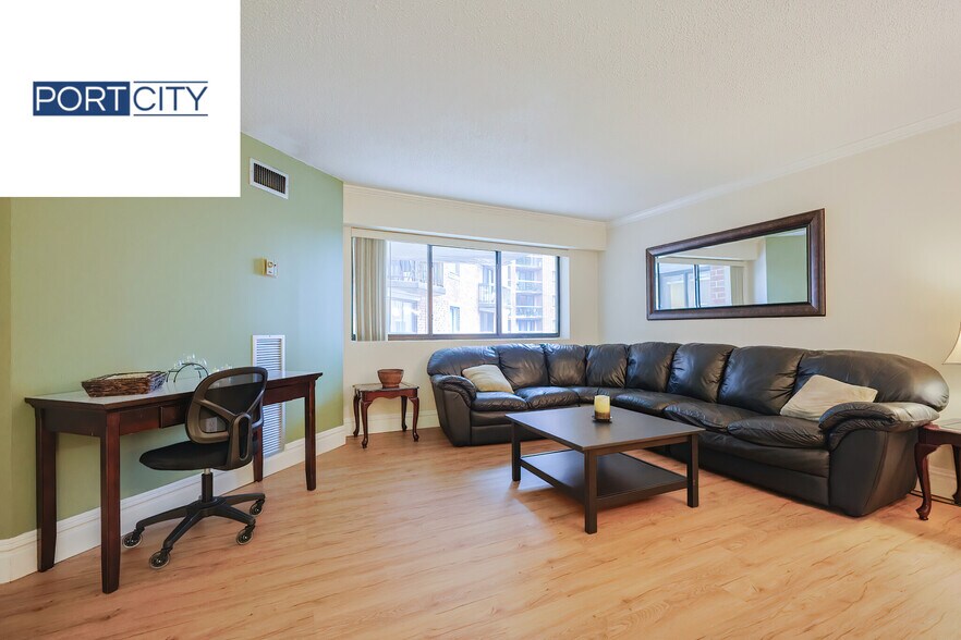 Building Photo - 15 North Beacon St