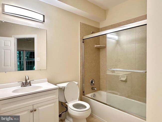 Building Photo - 1460 Carrington Ridge Ln