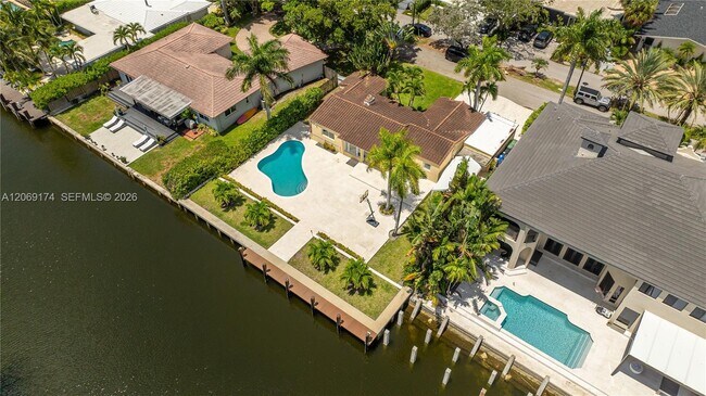Building Photo - 330 Coconut Isle Dr