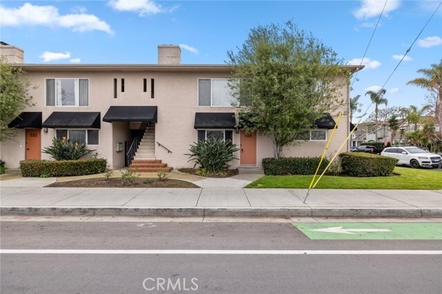 Building Photo - 526 Irvine Ave