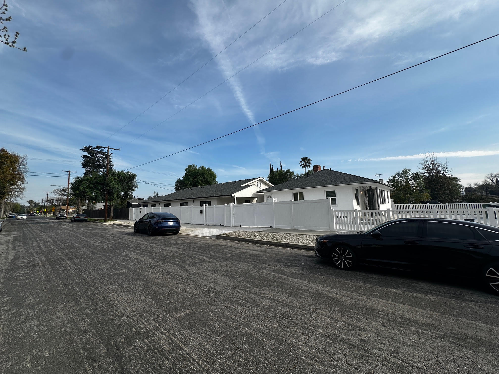 Building Photo - 15950 Cohasset St